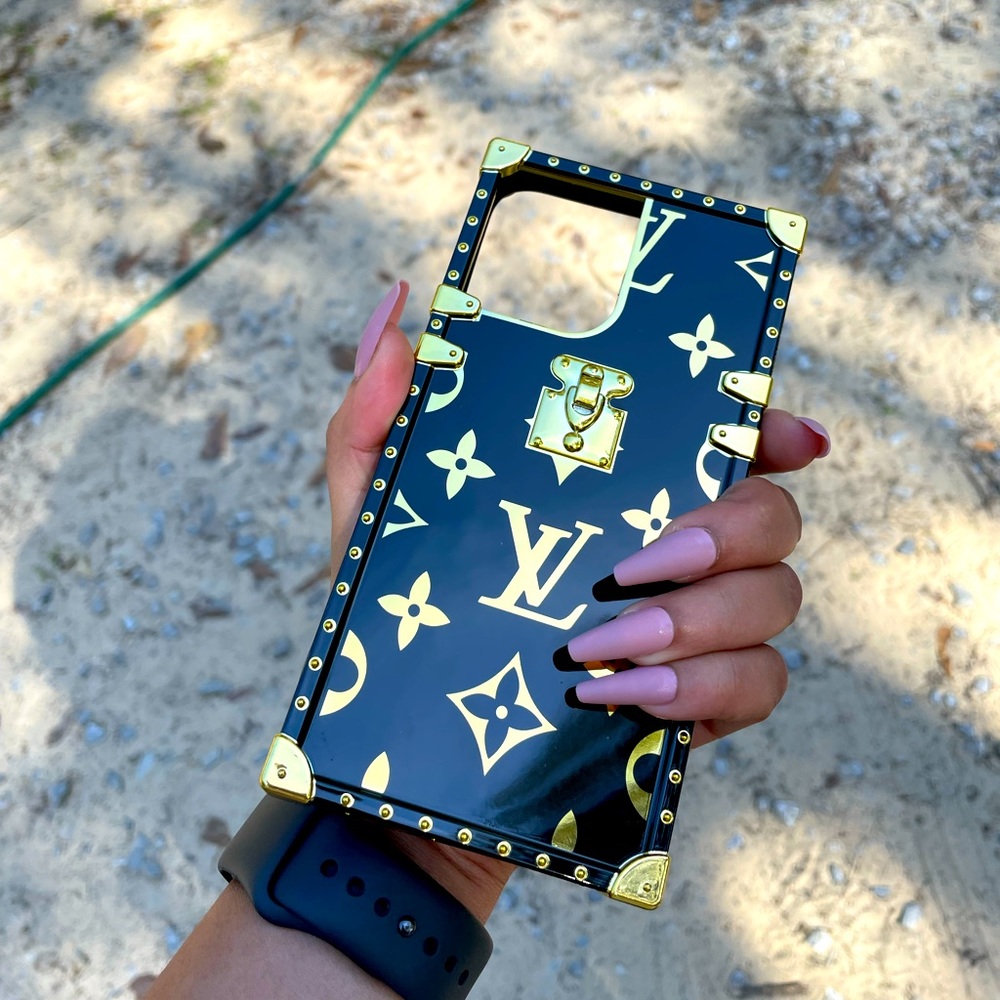 LV 12 PRO MAX PHONE CASE